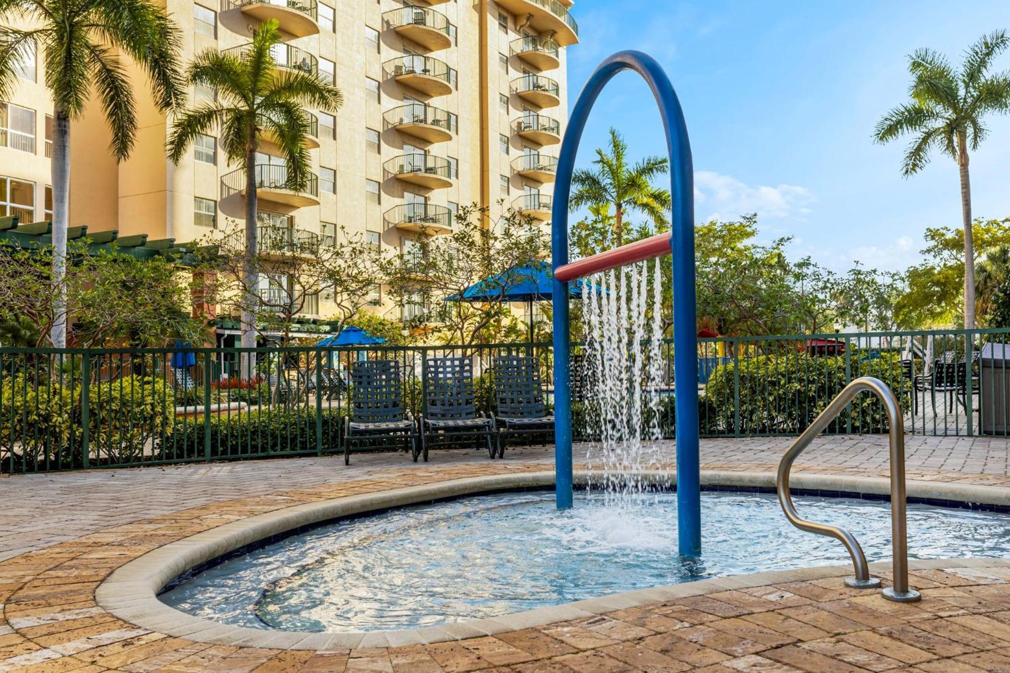 Club Wyndham Palm-Aire Hotel Помпано Бийч Екстериор снимка