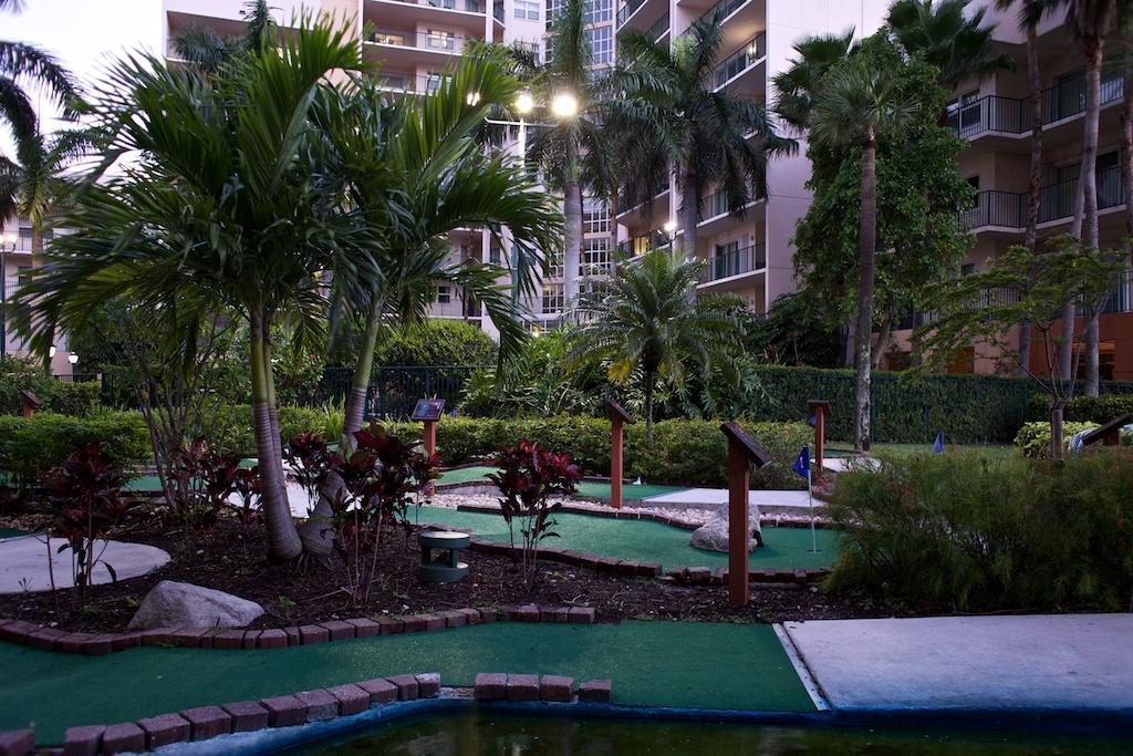 Club Wyndham Palm-Aire Hotel Помпано Бийч Екстериор снимка