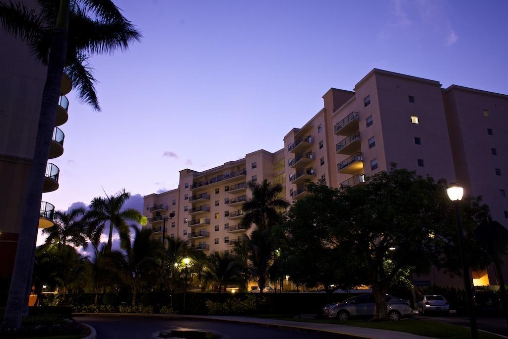 Club Wyndham Palm-Aire Hotel Помпано Бийч Екстериор снимка